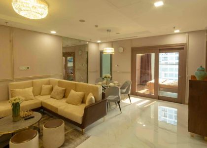 Bán Căn Hộ 2 Phòng Ngủ 94m2 LM81-07.02 View Trực Diện Quận 1