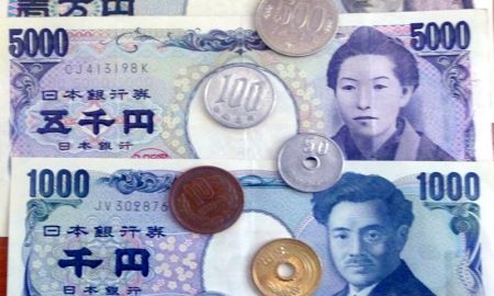 Giá tiền Nhật - Cân nhắc giữa nền kinh tế phát áp lực gia đình